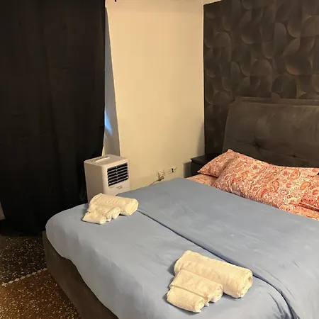 Canevari Guest * Cenova