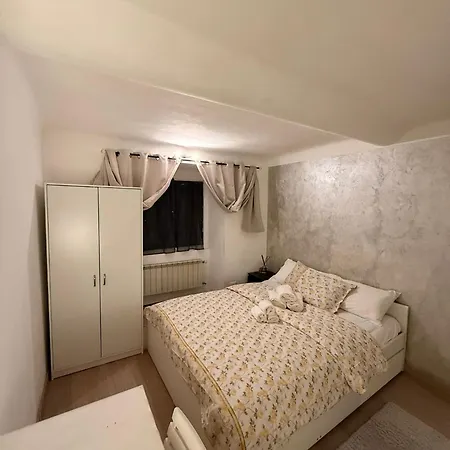 Canevari Guest شقة *