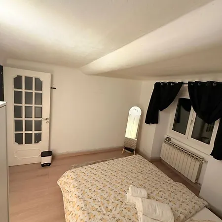 Canevari Guest شقة *