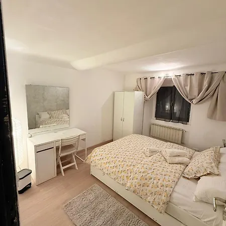 Canevari Guest Διαμέρισμα *