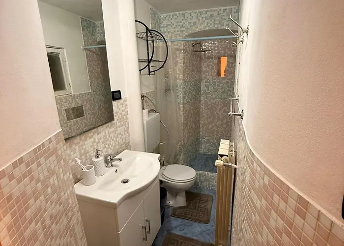 Canevari Guest * Γένοβα